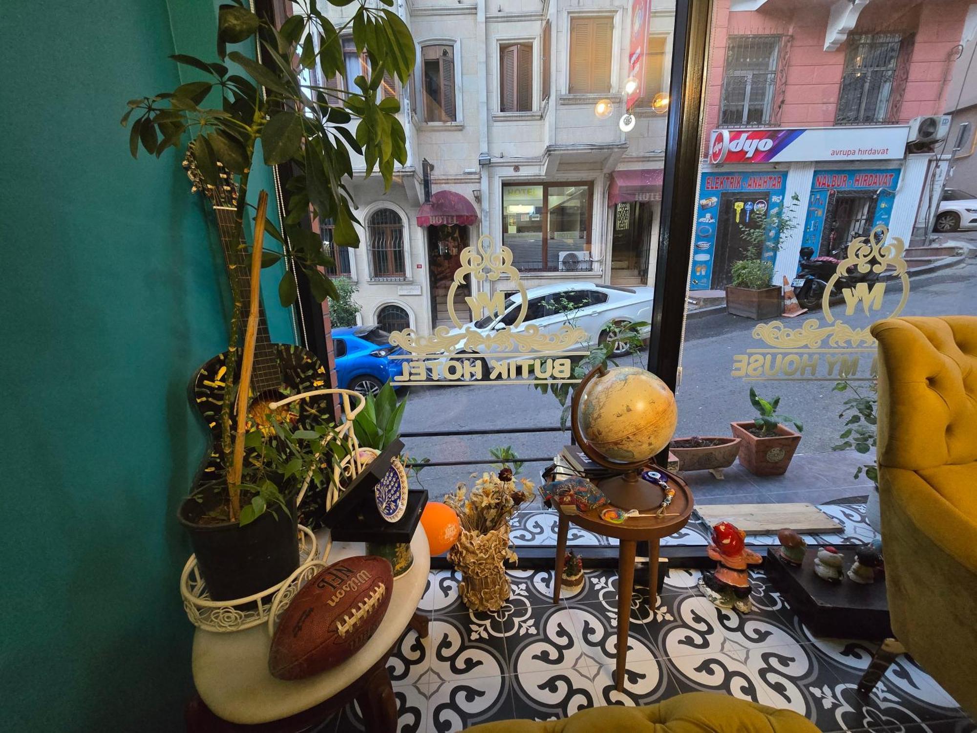 Taksim My House Butik Otel Istanbul Bagian luar foto